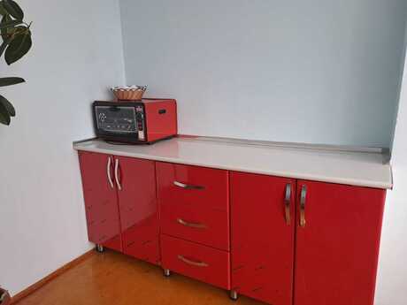 2 otaqlı köhnə tikili - Azadlıq Prospekti m. - 65 m²