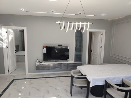 3 otaqlı köhnə tikili - Bayıl q. - 80 m²