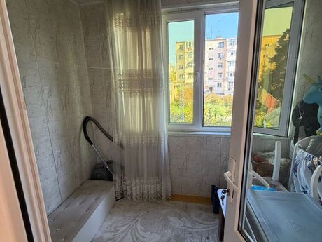 2 otaqlı köhnə tikili - Xalqlar Dostluğu m. - 55 m²