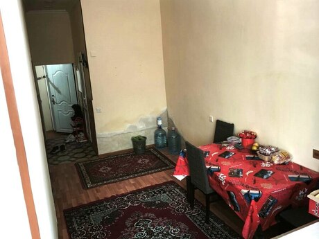 3 otaqlı köhnə tikili - Memar Əcəmi m. - 50 m²