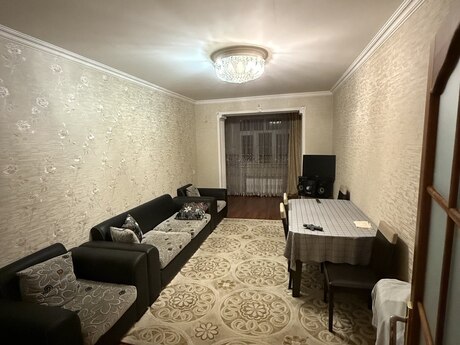 2 otaqlı köhnə tikili - Avtovağzal m. - 70 m²