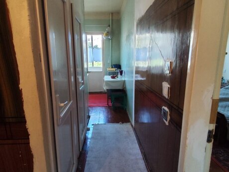 3 otaqlı köhnə tikili - Həzi Aslanov m. - 65 m²
