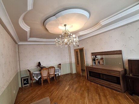3 otaqlı yeni tikili - Badamdar q. - 130 m²