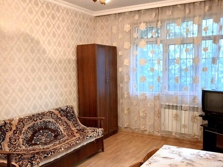 1 otaqlı köhnə tikili - Memar Əcəmi m. - 35 m²