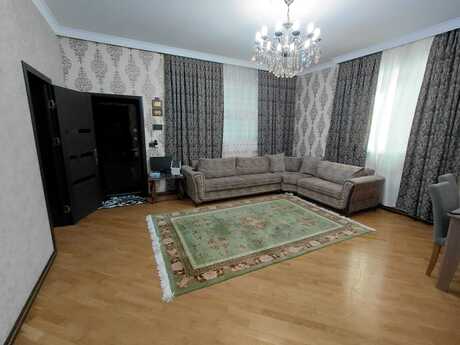 6 otaqlı həyət evi/bağ evi - Şağan q. - 300 m²