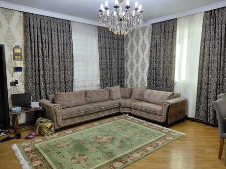 6 otaqlı həyət evi/bağ evi - Şağan q. - 300 m²