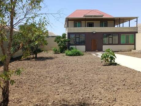6 otaqlı həyət evi/bağ evi - Şağan q. - 300 m²
