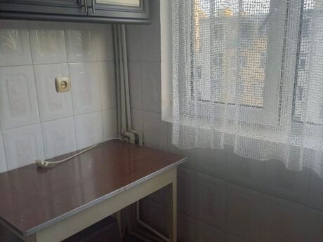 2 otaqlı köhnə tikili - Memar Əcəmi m. - 45 m²