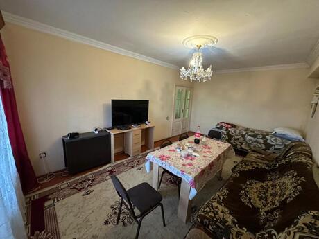 3 otaqlı köhnə tikili - Sumqayıt - 79 m²