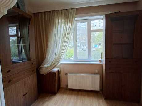 3 otaqlı köhnə tikili - İnşaatçılar m. - 100 m²