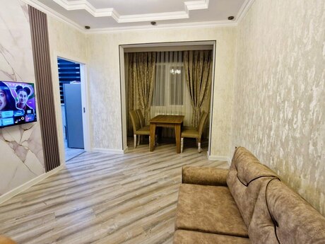 2 otaqlı köhnə tikili - 20 Yanvar m. - 40 m²