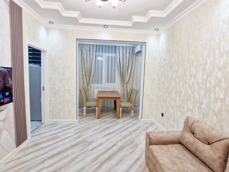 2 otaqlı köhnə tikili - 20 Yanvar m. - 40 m²