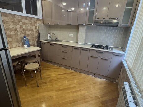 3 otaqlı yeni tikili - Nəsimi r. - 109 m²