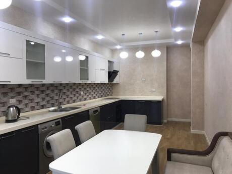 3 otaqlı yeni tikili - Ağ şəhər q. - 125 m²
