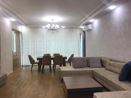 3 otaqlı yeni tikili - Ağ şəhər q. - 125 m²