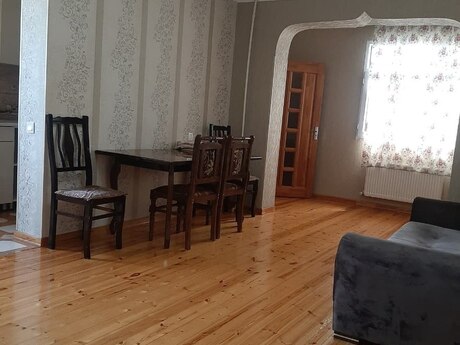 2 otaqlı köhnə tikili - Bakıxanov q. - 40 m²
