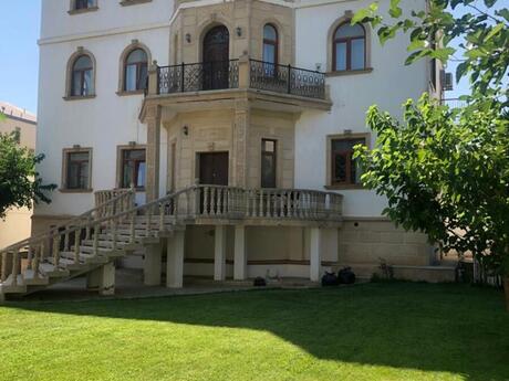 7 otaqlı həyət evi/bağ evi - Badamdar q. - 650 m²