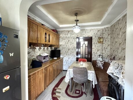 3 otaqlı köhnə tikili - Əhmədli m. - 80 m²