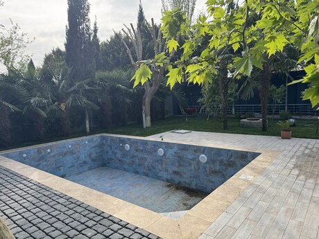 5-комн. дом/дача - пос. Нардаран - 150 м²