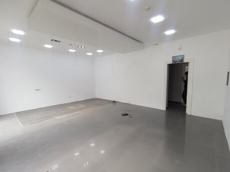 Obyekt - Şah İsmayıl Xətai m. - 130 m²