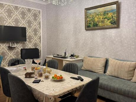 6 otaqlı həyət evi/bağ evi - Xətai r. - 130 m²