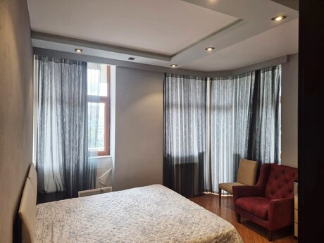 3 otaqlı yeni tikili - Şah İsmayıl Xətai m. - 120 m²