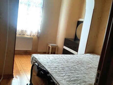 2 otaqlı köhnə tikili - Bakıxanov q. - 40 m²
