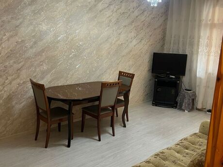 2 otaqlı köhnə tikili - Memar Əcəmi m. - 50 m²