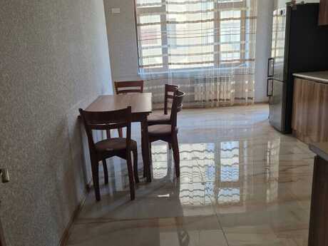 3 otaqlı yeni tikili - Nəsimi r. - 140 m²