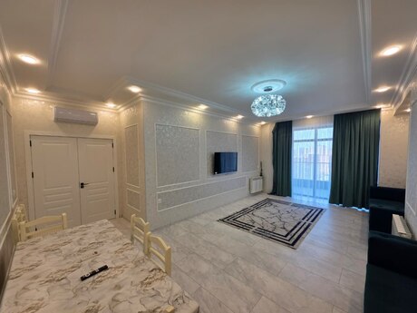 3 otaqlı yeni tikili - 8 Noyabr m. - 148 m²