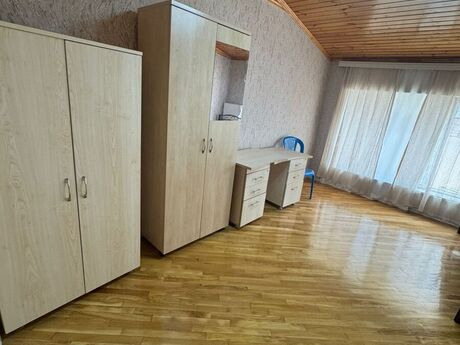 3-комн. новостройка - м. 8 ноября - 125 м²