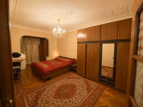 3-комн. вторичка - м. Азадлыг проспекти - 100 м²