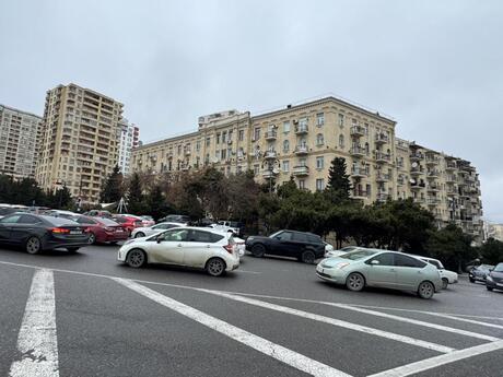 3 otaqlı köhnə tikili - İçəri Şəhər m. - 75 m²