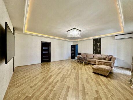 3 otaqlı köhnə tikili - Neftçilər m. - 80 m²