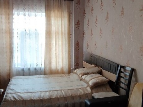 3-комн. вторичка - м. Халглар Достлугу - 65 м²