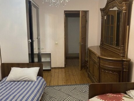 3 otaqlı köhnə tikili - Nəriman Nərimanov m. - 64 m²