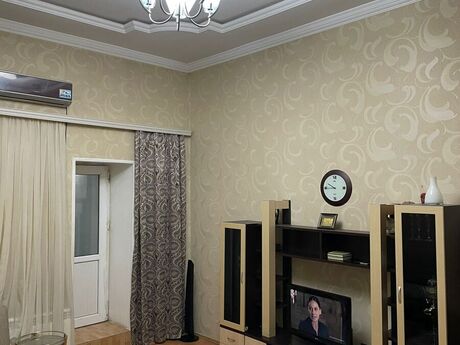 2 otaqlı köhnə tikili - Bayıl q. - 61 m²