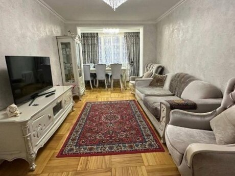 3-комн. вторичка - м. Шах Исмаил Хатаи - 80 м²