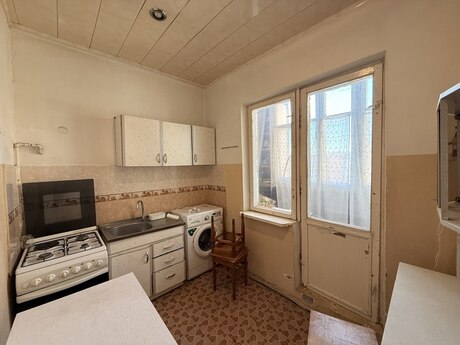 1 otaqlı köhnə tikili - Gənclik m. - 44 m²