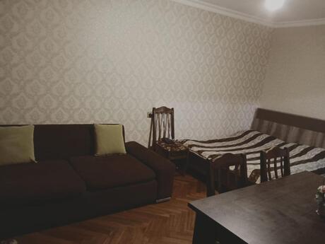 1 otaqlı köhnə tikili - Qara Qarayev m. - 40 m²