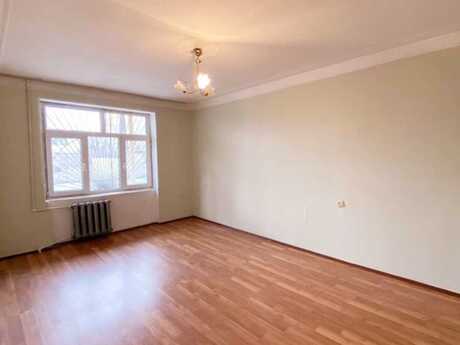 3 otaqlı köhnə tikili - Qara Qarayev m. - 70 m²