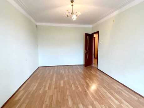 3 otaqlı köhnə tikili - Qara Qarayev m. - 70 m²