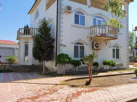 5 otaqlı həyət evi/bağ evi - Bilgəh q. - 200 m²