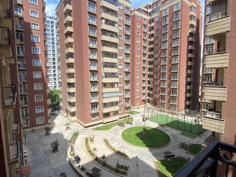 5 otaqlı yeni tikili - 28 May m. - 390 m²