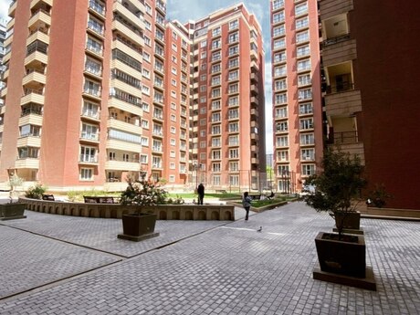 5 otaqlı yeni tikili - 28 May m. - 390 m²