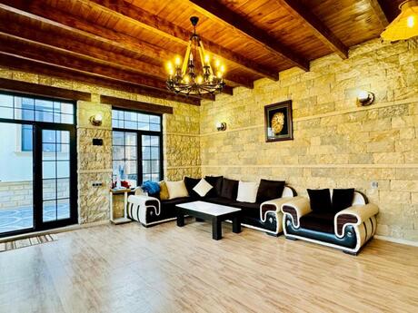 5 otaqlı həyət evi/bağ evi - Mərdəkan q. - 160 m²