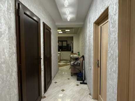 3 otaqlı köhnə tikili - Azadlıq Prospekti m. - 90 m²