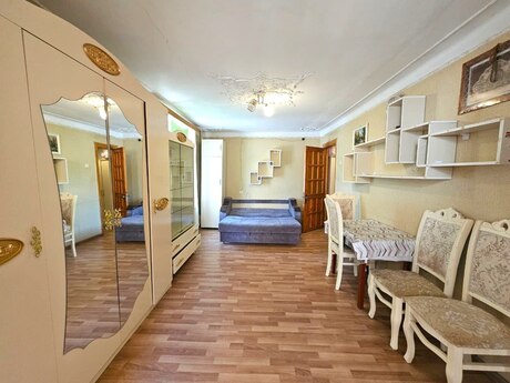 1 otaqlı köhnə tikili - Nəriman Nərimanov m. - 35 m²