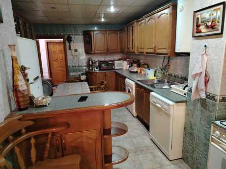 5 otaqlı köhnə tikili - Azadlıq Prospekti m. - 140 m²