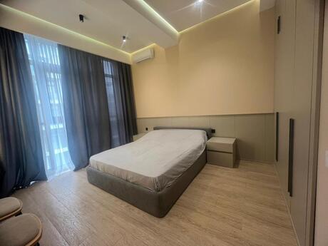 2-комн. новостройка - Абшеронcкий  р. - 73 м²